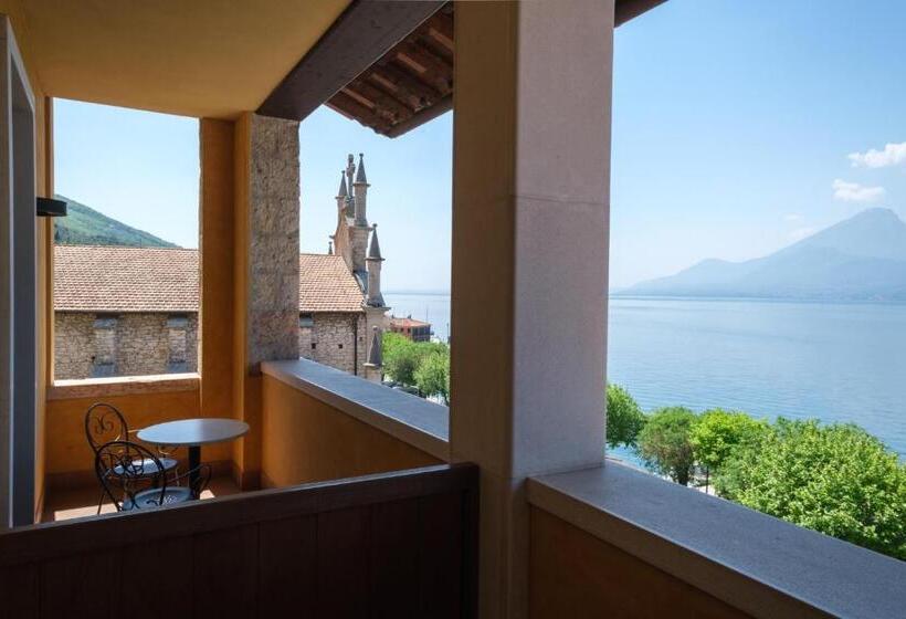 Superior room with lake view, Garda Family House