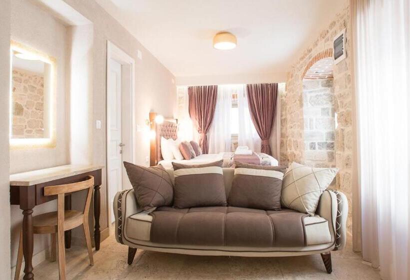 اتاق استاندارد, Conte Hotel & Restaurant