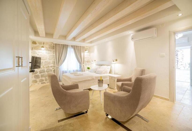 اتاق سوپریور خانوادگی, Conte Hotel & Restaurant