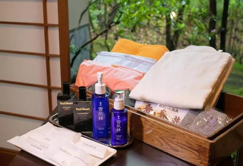 バス共有のスタンダードルーム, Yufuin Onsen Hinoharu Ryokan