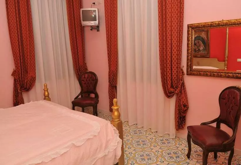 سوییت جونیور, Albergo Roses