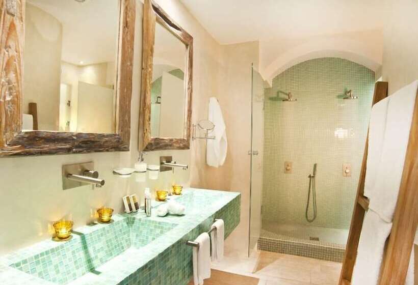 Полулюкс Вид на Море, Allure Suites