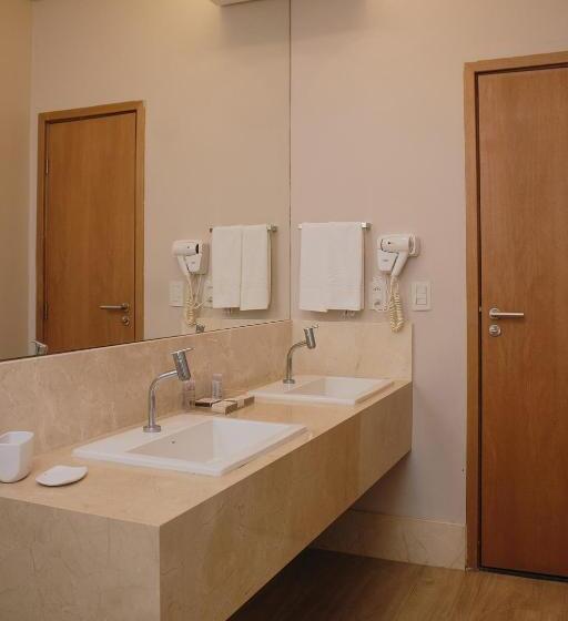 סוויטת פרמיום עם נוף לבריכה, Carmel Cumbuco Resort