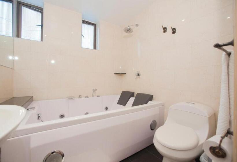 חדר דלוקס עם מיטת קינג, Casa Mahanaim Colferias, Bogotá