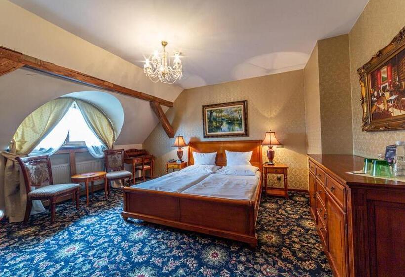 غرفة ديلوكس, Chateau Zbiroh