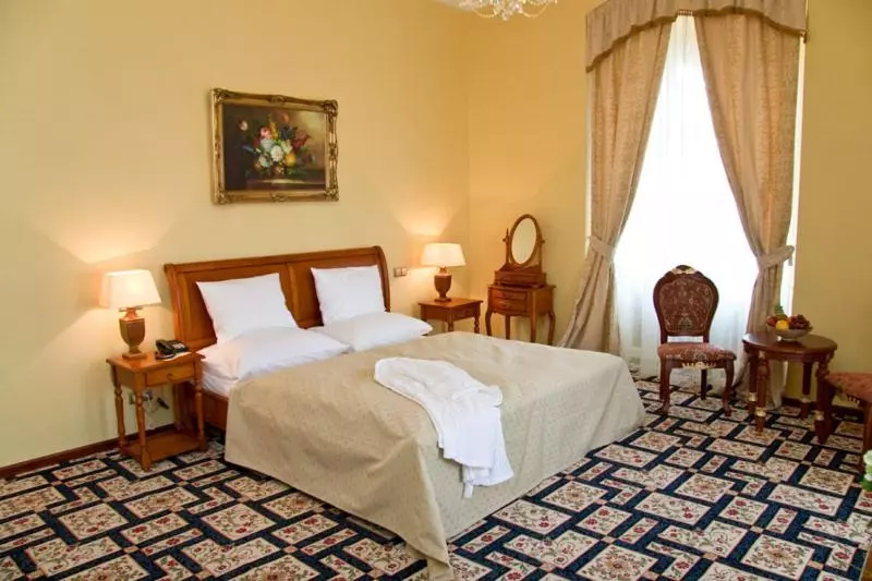 デラックスルーム, Chateau Zbiroh