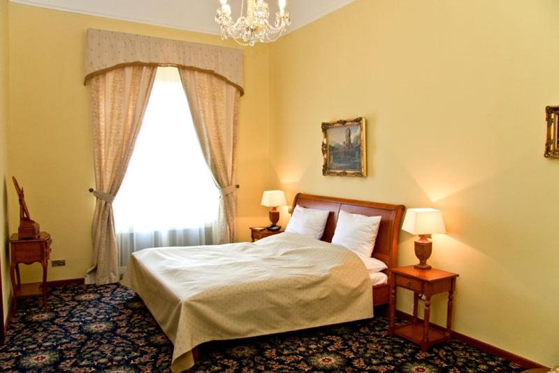 جناح, Chateau Zbiroh