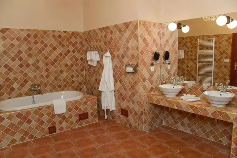 スイート, Chateau Zbiroh