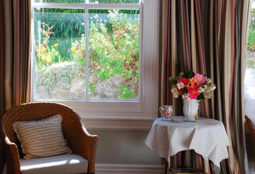 Номер Стандарт, Cobden Garden