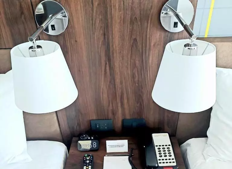 2ダブルベッドのスタンダードルーム, Courtyard By Marriott Santiago Airport