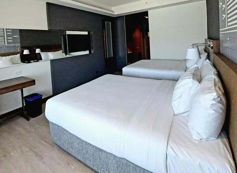 חדר סטנדרט שתי מיטות זוגיות, Courtyard By Marriott Santiago Airport