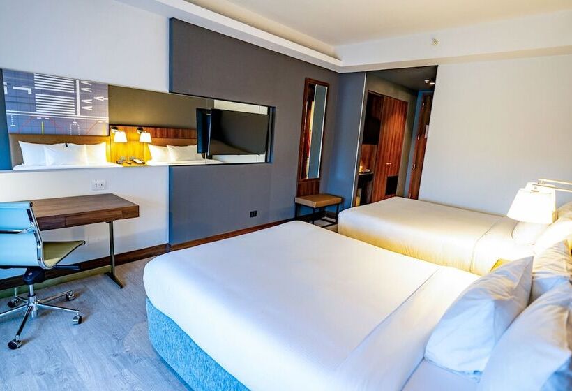 חדר סטנדרט שתי מיטות זוגיות, Courtyard By Marriott Santiago Airport