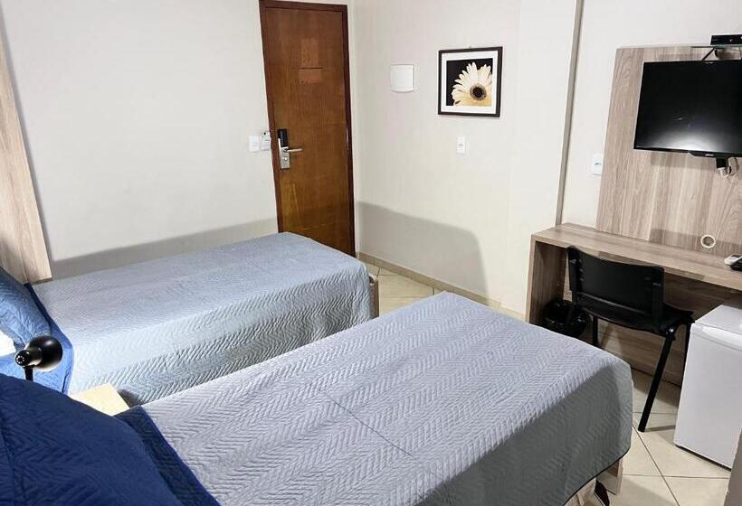 غرفة ديلوكس, Golden Jk