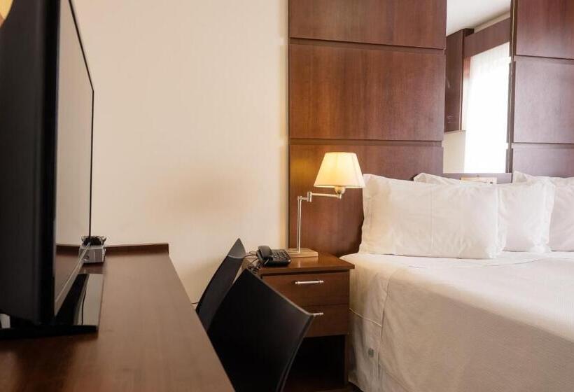 适合残疾人使用的标准间, Ibituruna Center