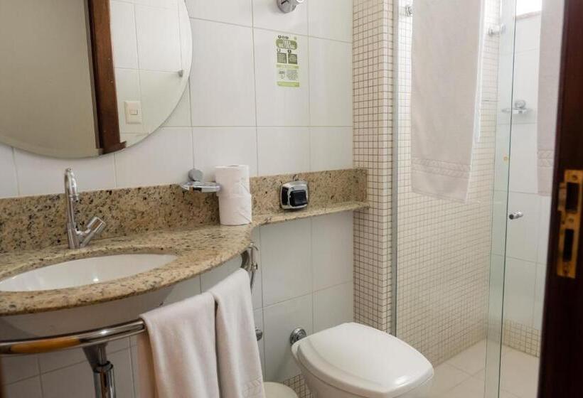 标准三人间, Ibituruna Center