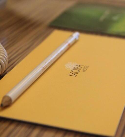 חדר משפתחתי סופריור, Ixora