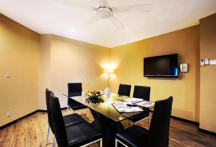 סוויטת 4 חדרים, Ixora