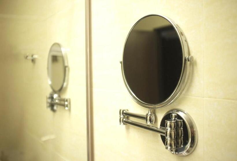 סוויטת סופריור, Ixora