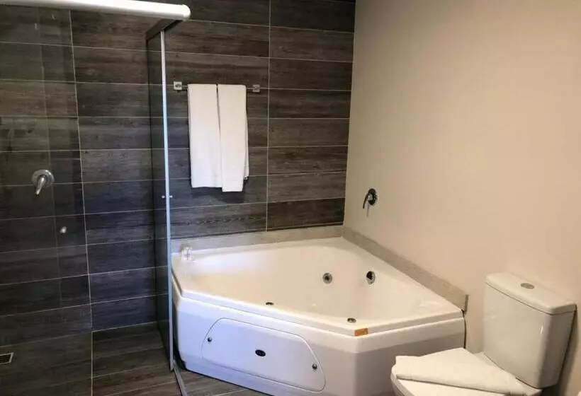 スイート, Letto Hotel Flores Da Cunha