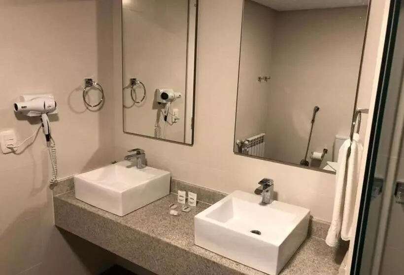 スイート, Letto Hotel Flores Da Cunha