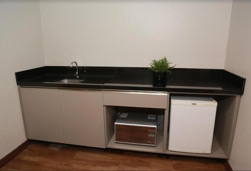 جناح ديلوكس, Letto Hotel Flores Da Cunha