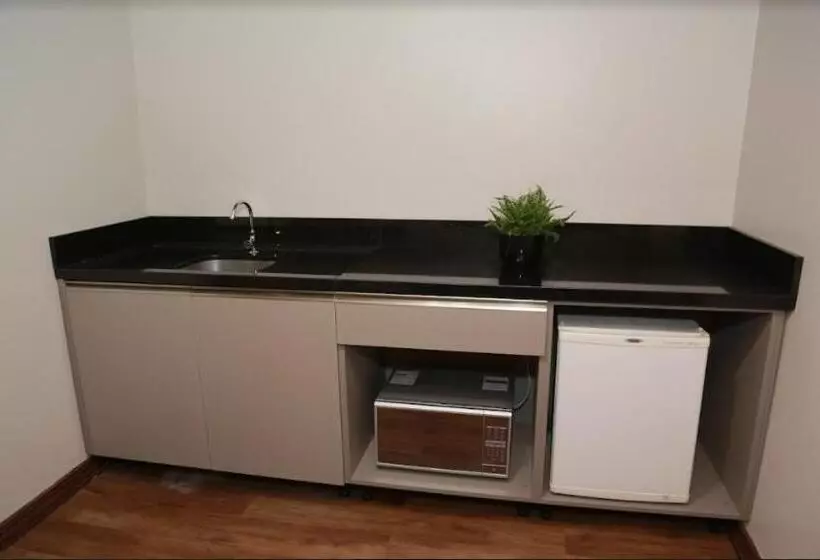 デラックススイート, Letto Hotel Flores Da Cunha