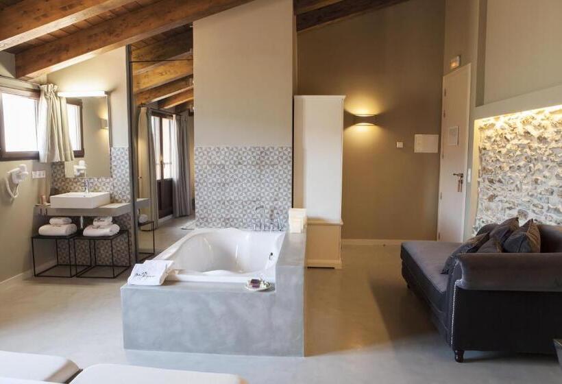 סוויטת ג'וניור עם טרסה, Mas De Cebrian