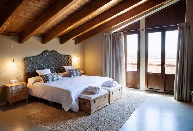 מיטת קינג בסוויטה, Mas De Cebrian