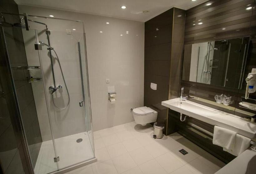 اتاق سوپریور, Mepas