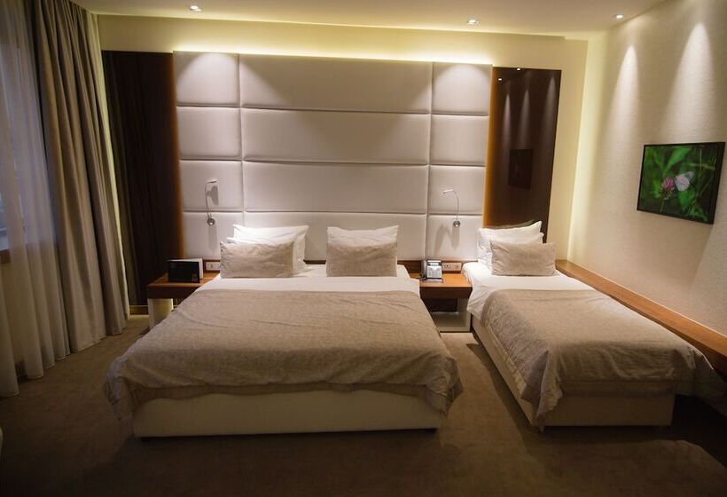 اتاق سوپریور, Mepas