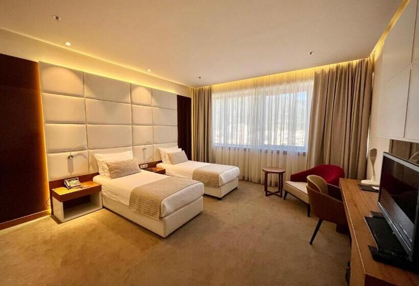 اتاق سوپریور, Mepas