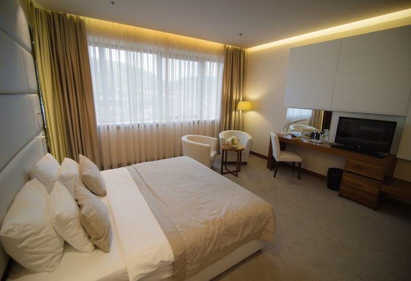 اتاق سوپریور, Mepas