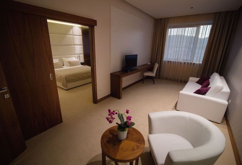 سوییت سوپریور, Mepas