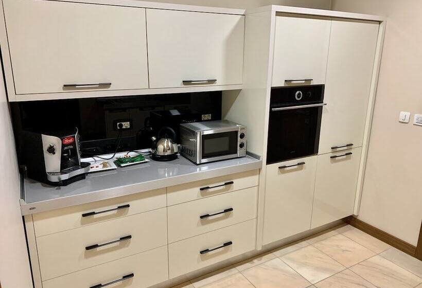 سوئیت پرزیدنت, Mepas