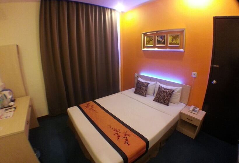 高级大房间, Paragon City