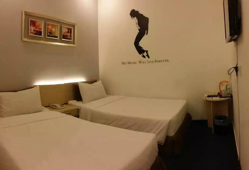 Standard-huone, Paragon City