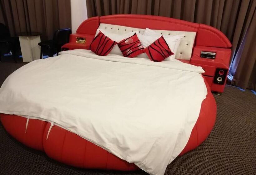 套房, Paragon City