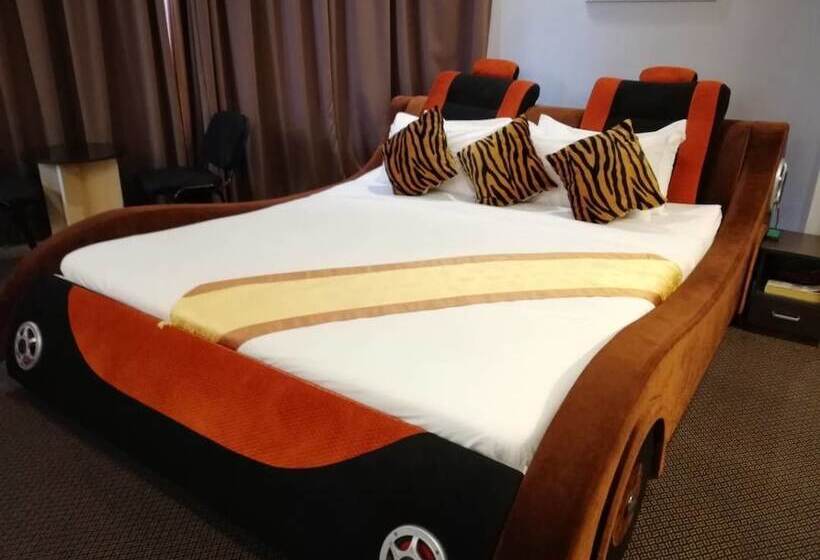 套房, Paragon City