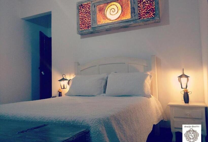 스탠다드 룸 더블 침대, Pousada Araujo Bazilio
