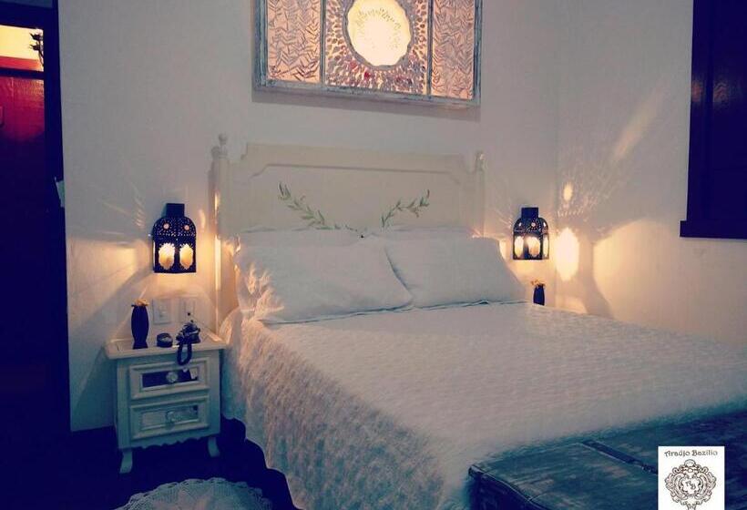 스탠다드 룸 더블 침대, Pousada Araujo Bazilio