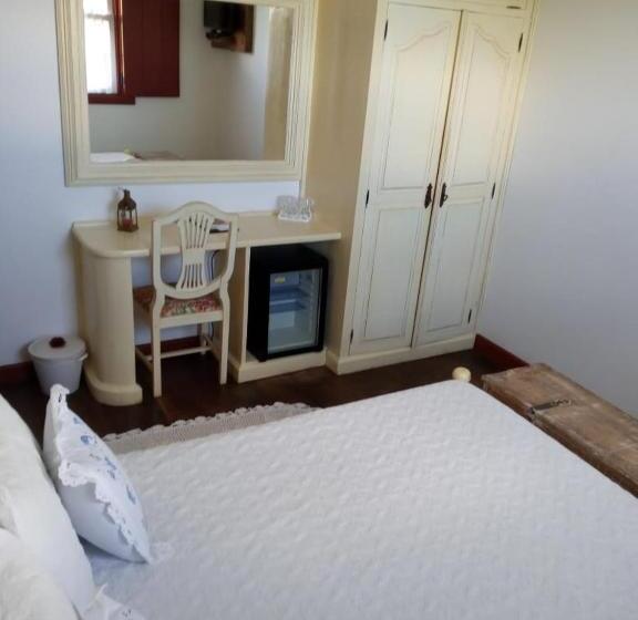 스탠다드 룸 더블 침대, Pousada Araujo Bazilio