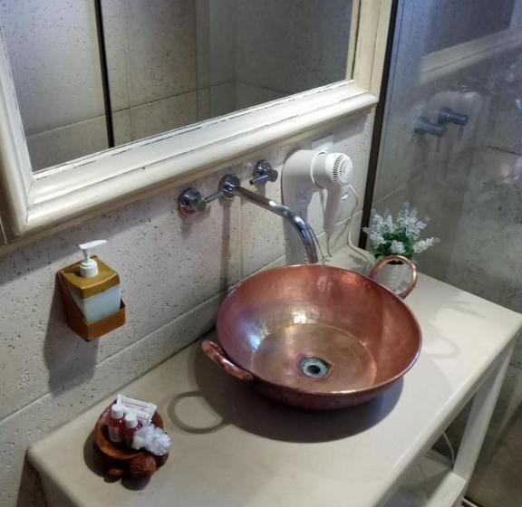 스탠다드 룸 더블 침대, Pousada Araujo Bazilio