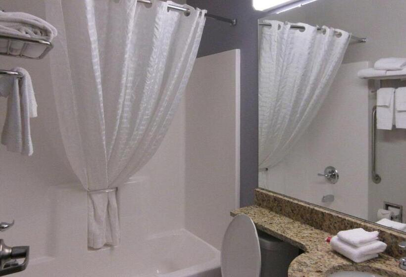 ２ダブルベッドのスタンダードルーム, Quality Inn & Suites Caldwell I 77