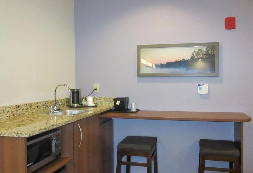 Люкс, Quality Inn & Suites Caldwell I 77