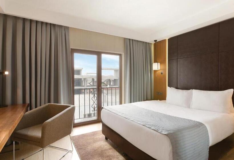 Chambre Standard Adaptée aux Personnes à Mobilité Réduite, Ramada By Wyndham Istanbul Florya