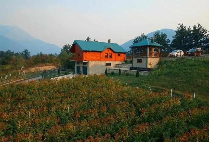 بانگلوی لوکس, & Resort Gacka