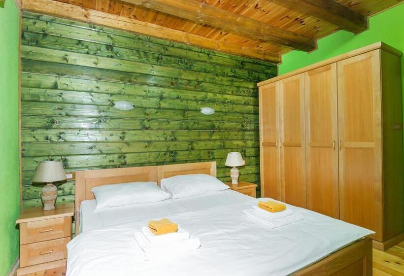 بانگلوی لوکس, & Resort Gacka