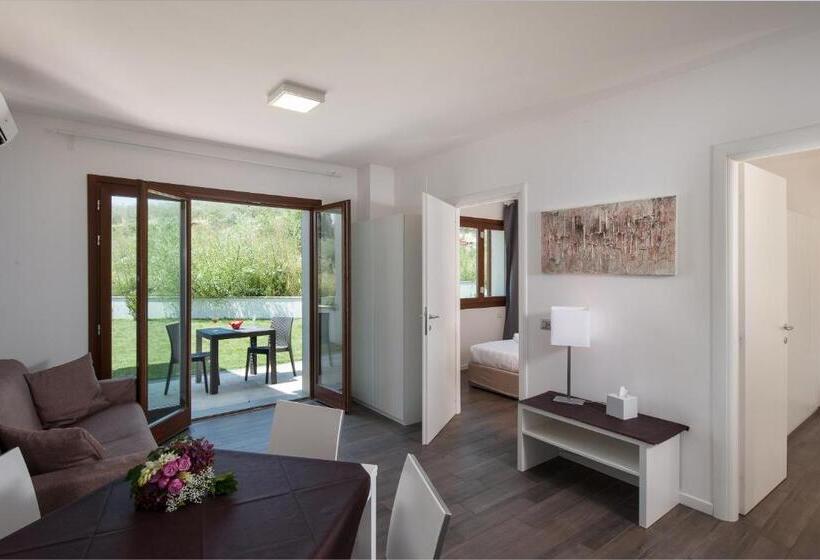 דירת חדר נוף לגינה, The Florence Hills Resort & Wellness