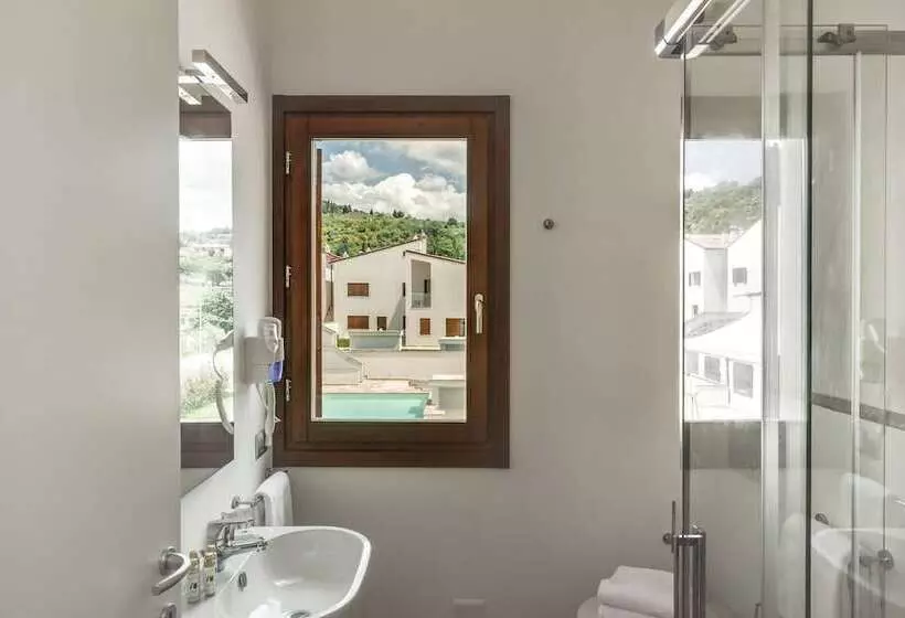 Superior-huone, The Florence Hills Resort & Wellness