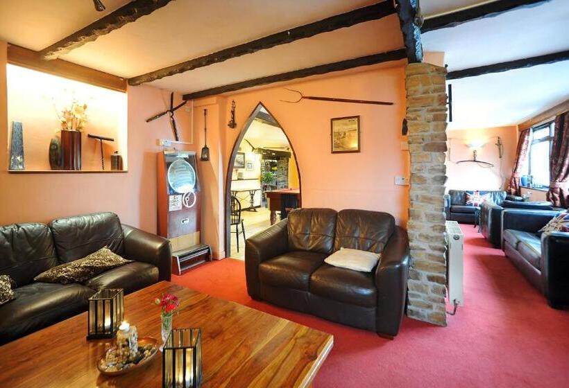 Семейный Номер, The West Country Inn